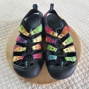 Keen | Newport Retro 10 Tie Dye Hiking Sandals